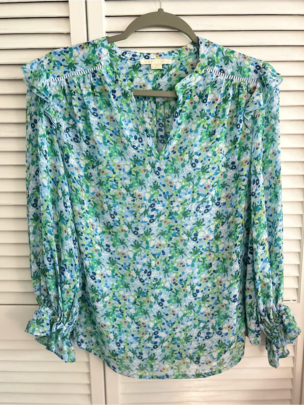 Cooper & Ella Light Blue Floral Long-Sleeve Women's Top.  Size M